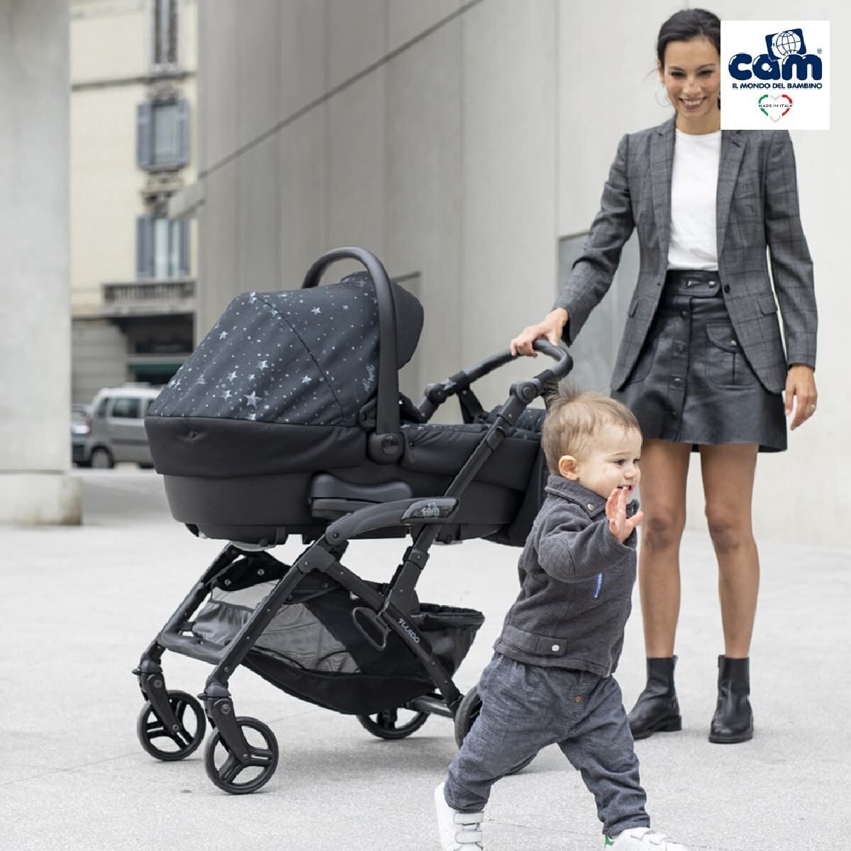 Cam - Vogue Baby Travel System - Gray, From 0 to 4 years old, Spacious Carrycot, Mattress, Hood with extendable sun visor, rocking function, Compact Folding Pushchair, Made in Italy, Safety Harness